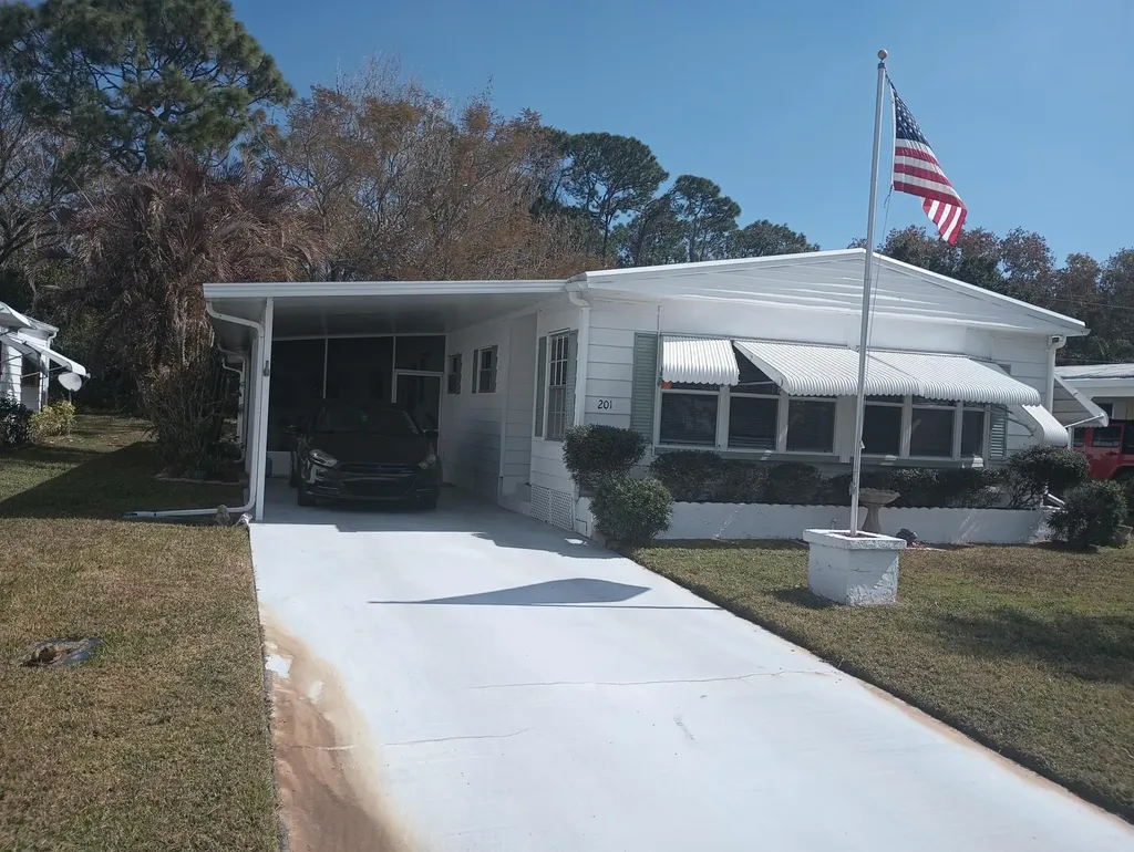 201 Cam Del Rio Port St Lucie FL 34952
