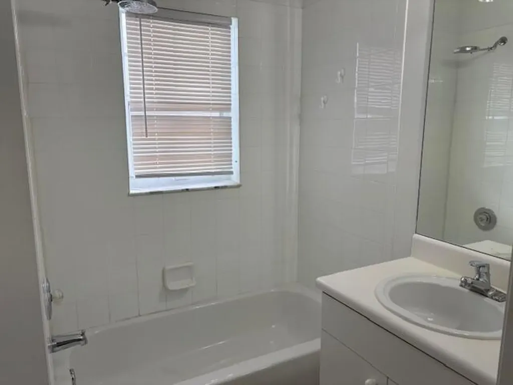 304 SW North Shore Boulevard N Port St Lucie FL 34986