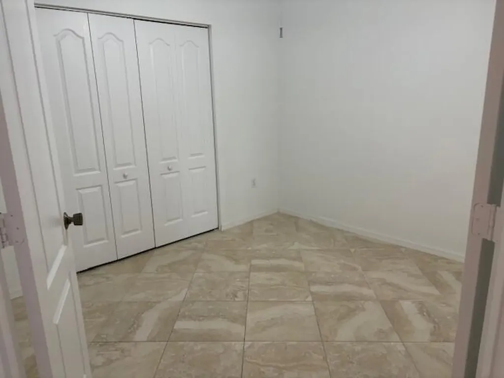 304 SW North Shore Boulevard N Port St Lucie FL 34986