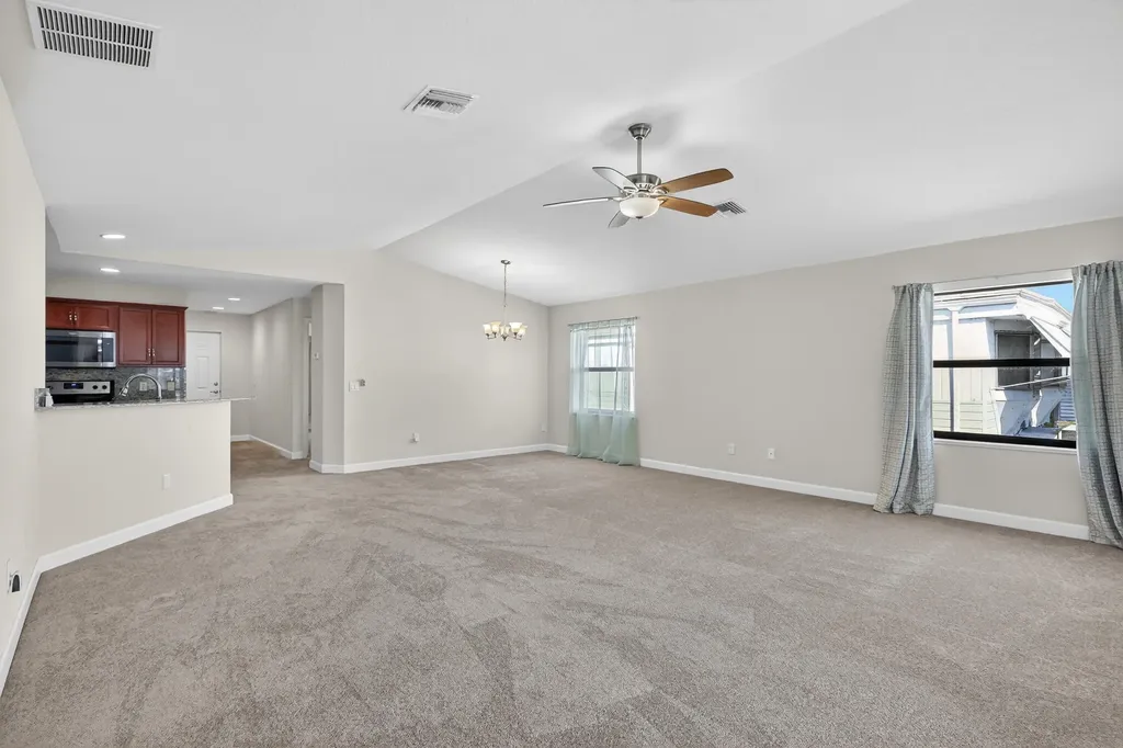 7 Aragon Lane Port St Lucie FL 34952