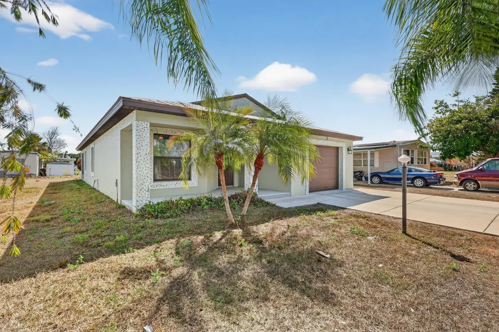 7 Aragon Lane Port St Lucie FL 34952