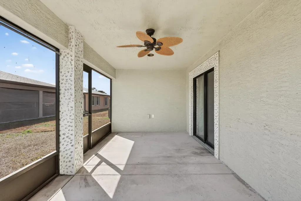 7 Aragon Lane Port St Lucie FL 34952