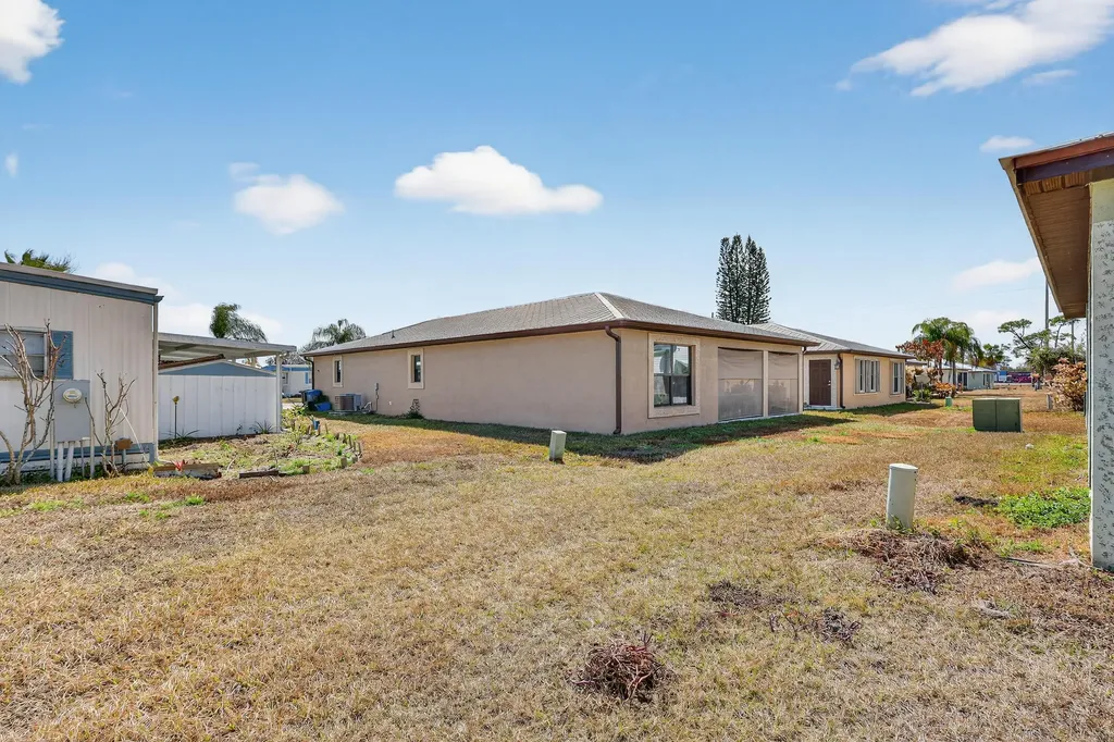 7 Aragon Lane Port St Lucie FL 34952