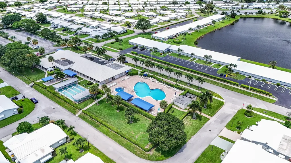 514 SW 20th Street Boynton Beach FL 33426