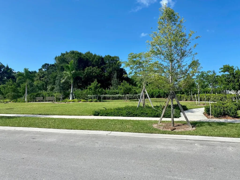 1587 Harper Way Vero Beach FL 32960