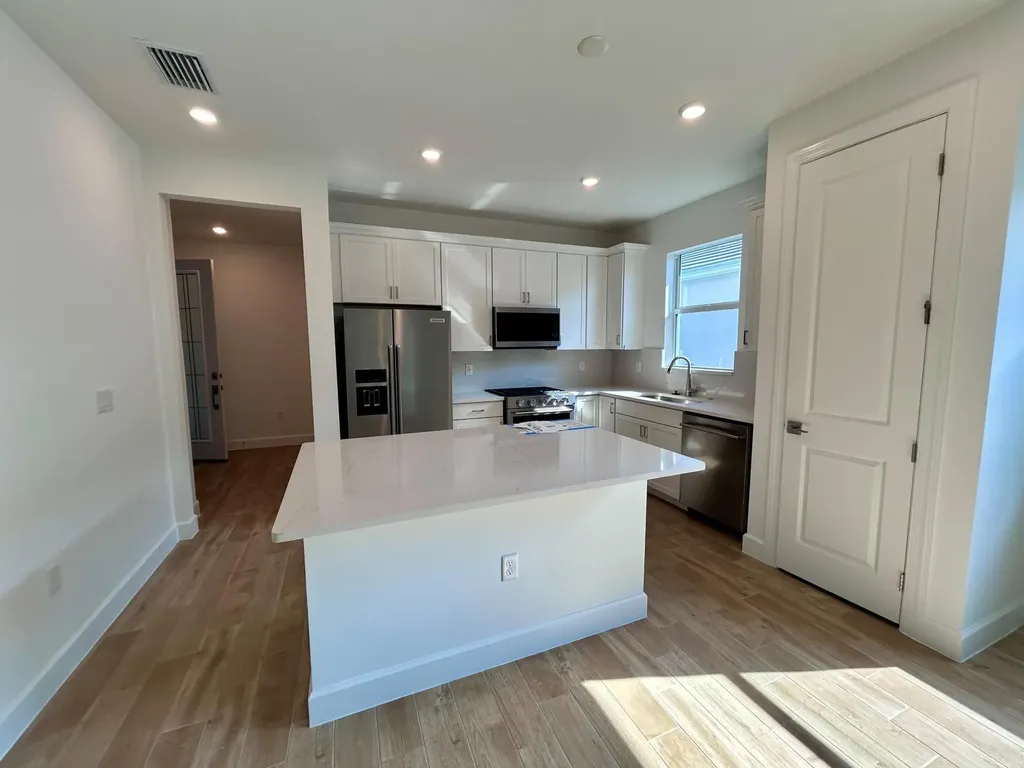 1587 Harper Way Vero Beach FL 32960