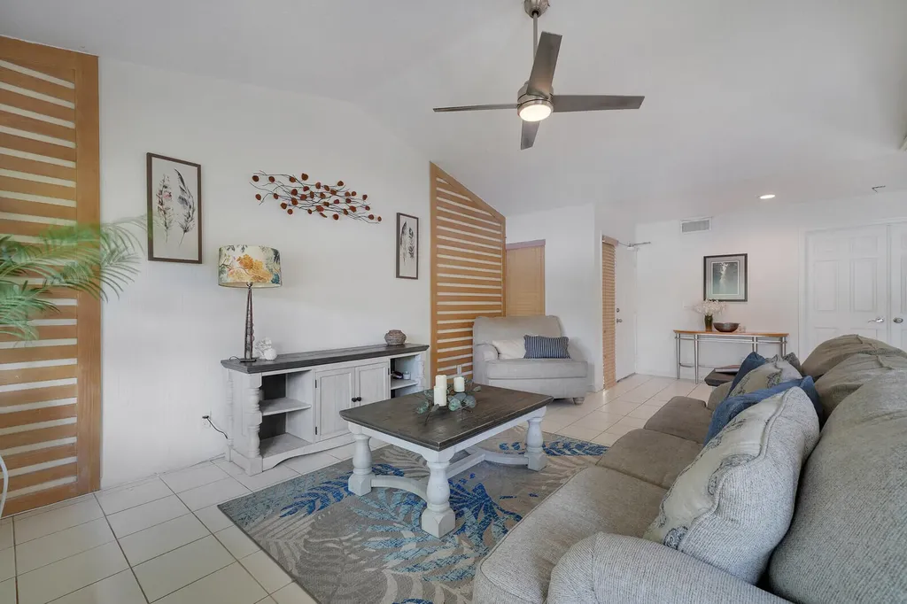 5521 Coach House Circle Boca Raton FL 33486