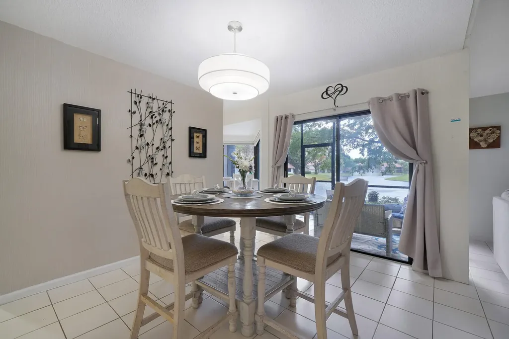 5521 Coach House Circle Boca Raton FL 33486