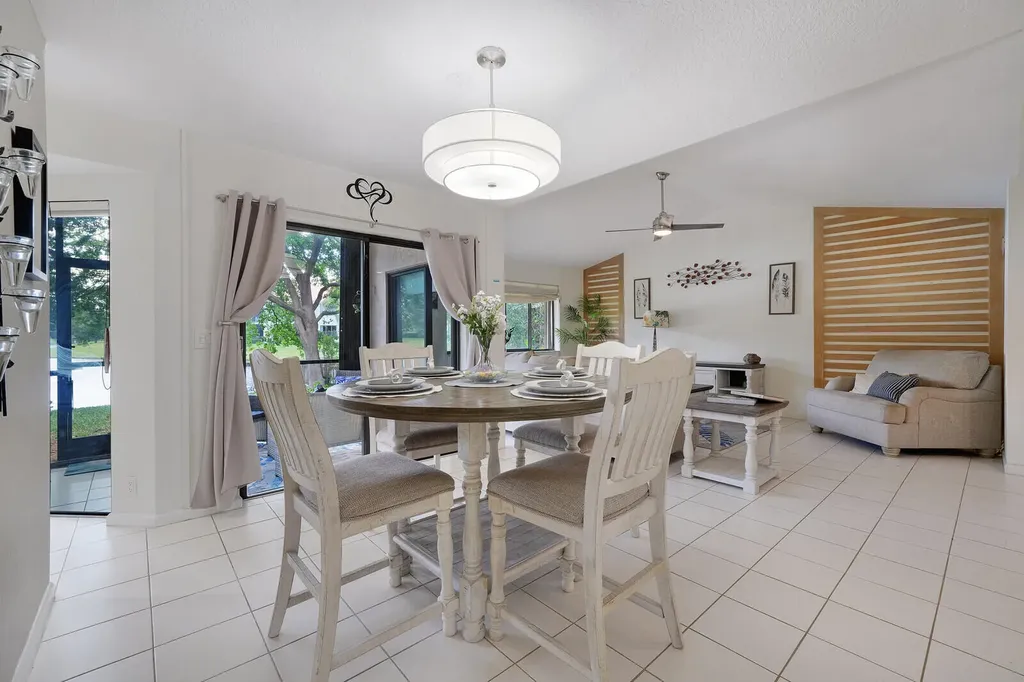 5521 Coach House Circle Boca Raton FL 33486