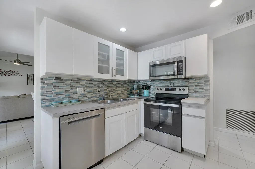 5521 Coach House Circle Boca Raton FL 33486