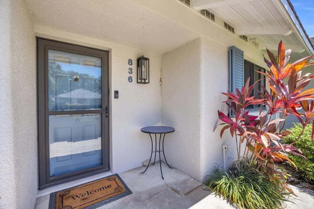 836 Club Drive Palm Beach Gardens FL 33418