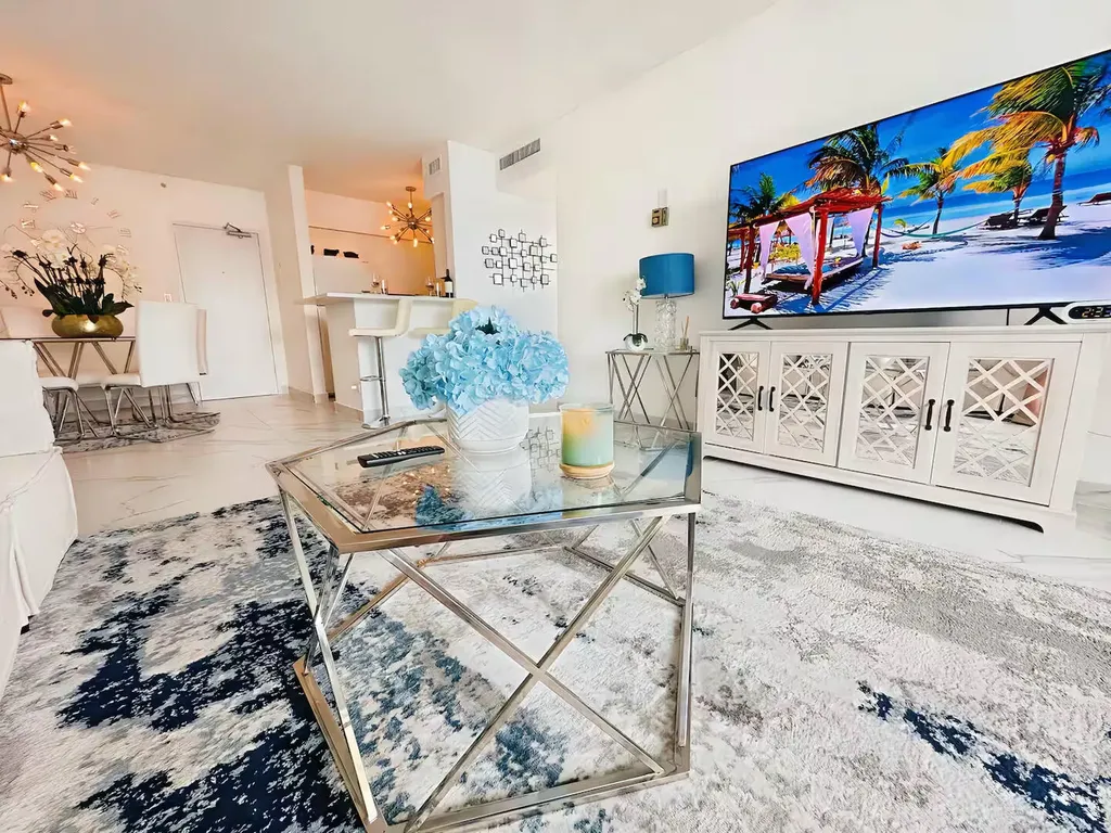 1500 Bay Road Miami Beach FL 33139