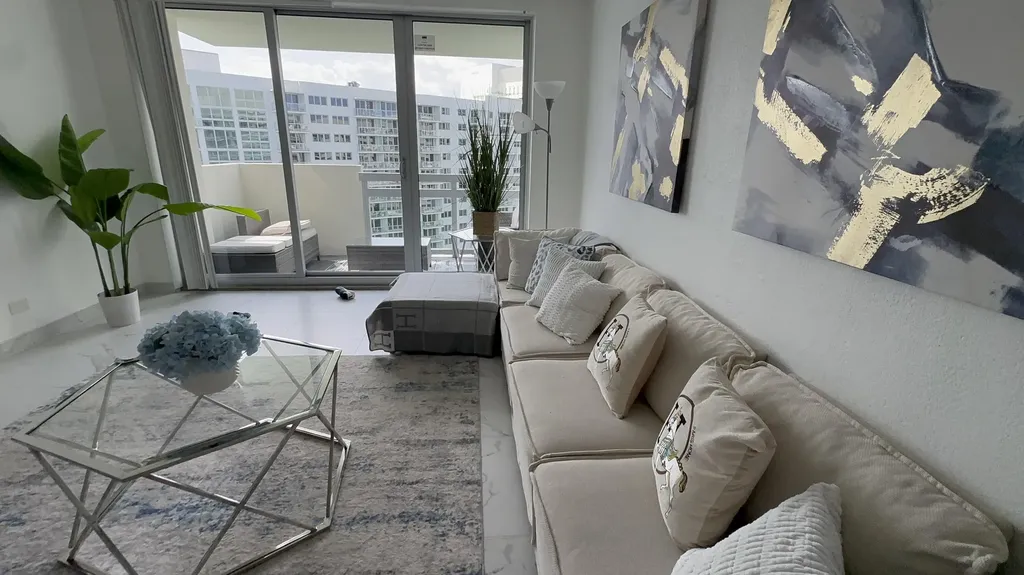 1500 Bay Road Miami Beach FL 33139