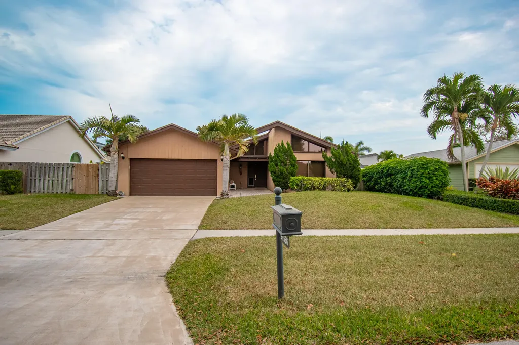 21566 Arbor Way Boca Raton FL 33433