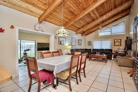 21566 Arbor Way Boca Raton FL 33433