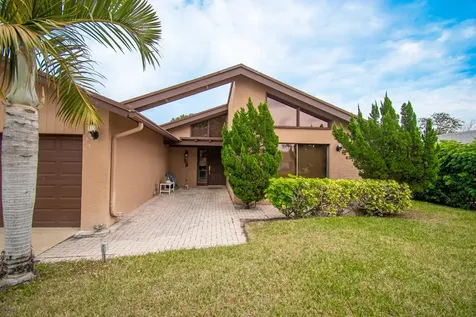 21566 Arbor Way Boca Raton FL 33433