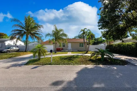 3914 Serubi Avenue Palm Springs FL 33461