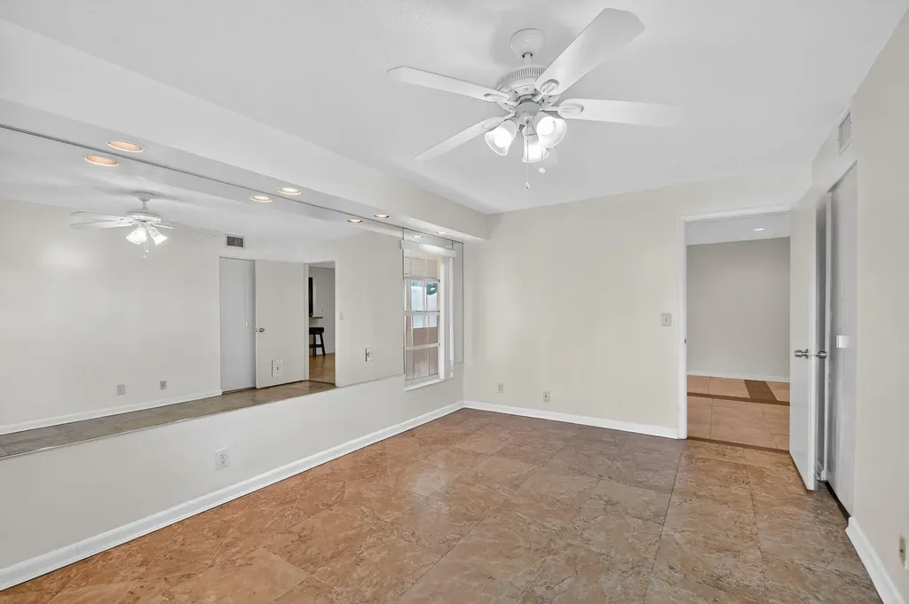 374 Bennington Lane Lake Worth FL 33467