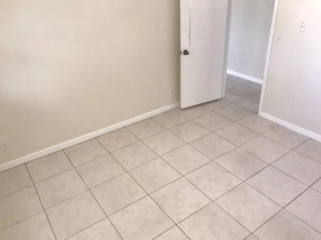 5320 Harriet Place West Palm Beach FL 33407