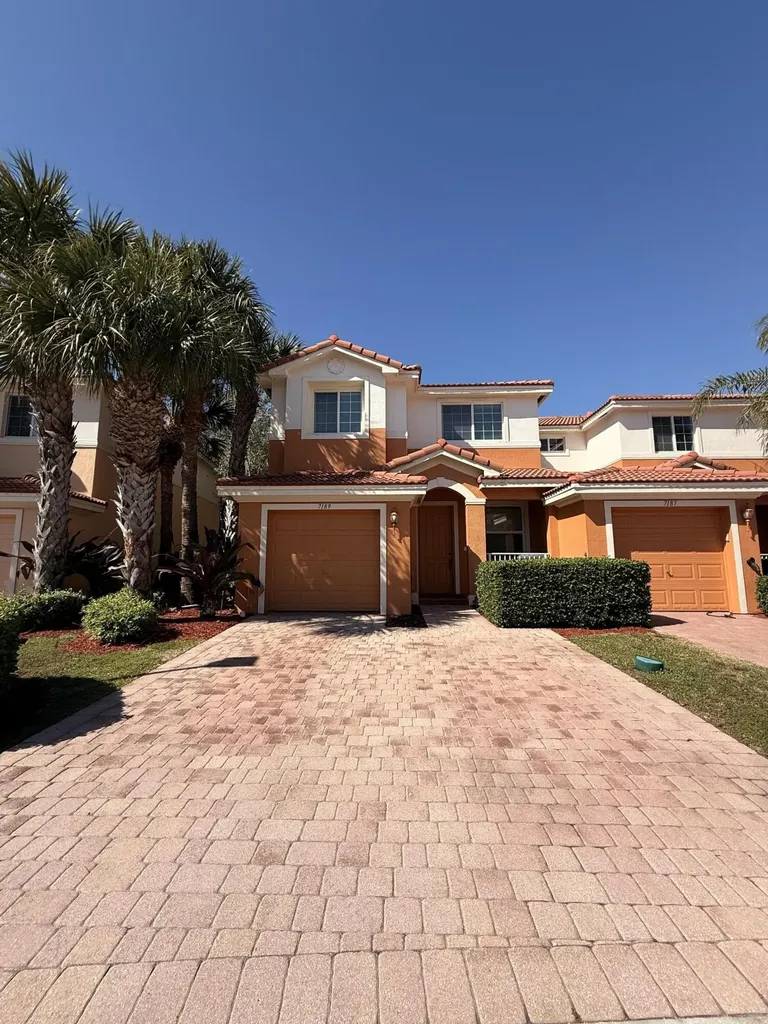 7189 Briella Drive Boynton Beach FL 33437