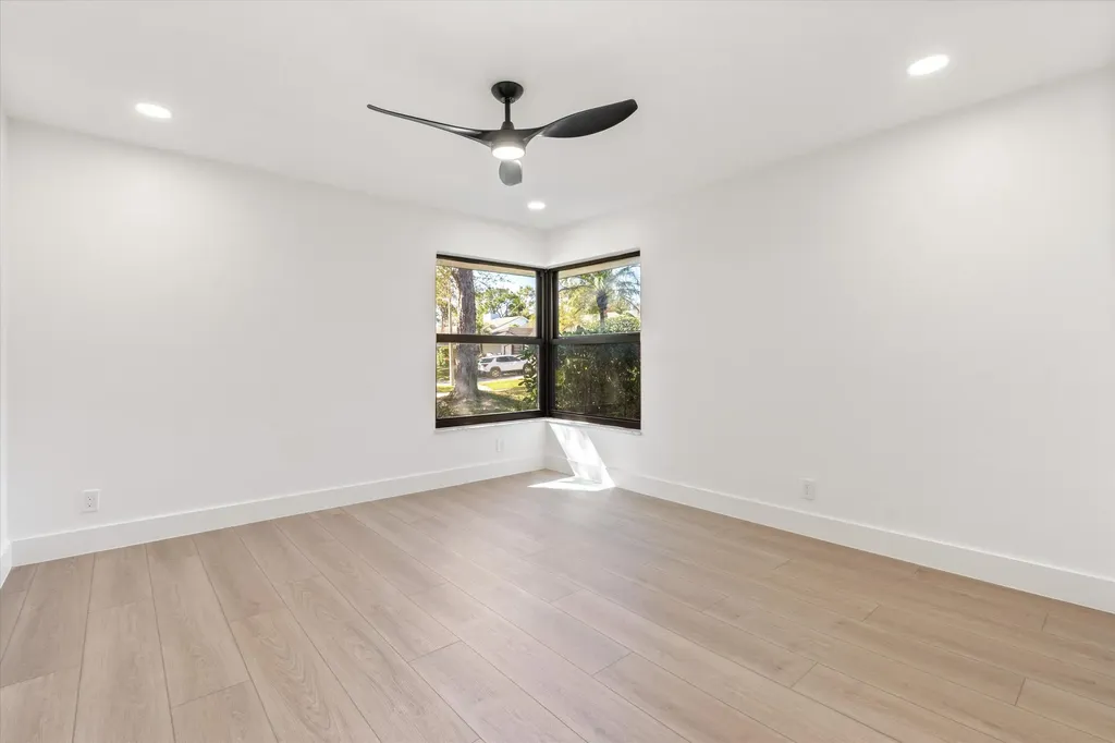 3093 NW 28th Terrace Boca Raton FL 33434