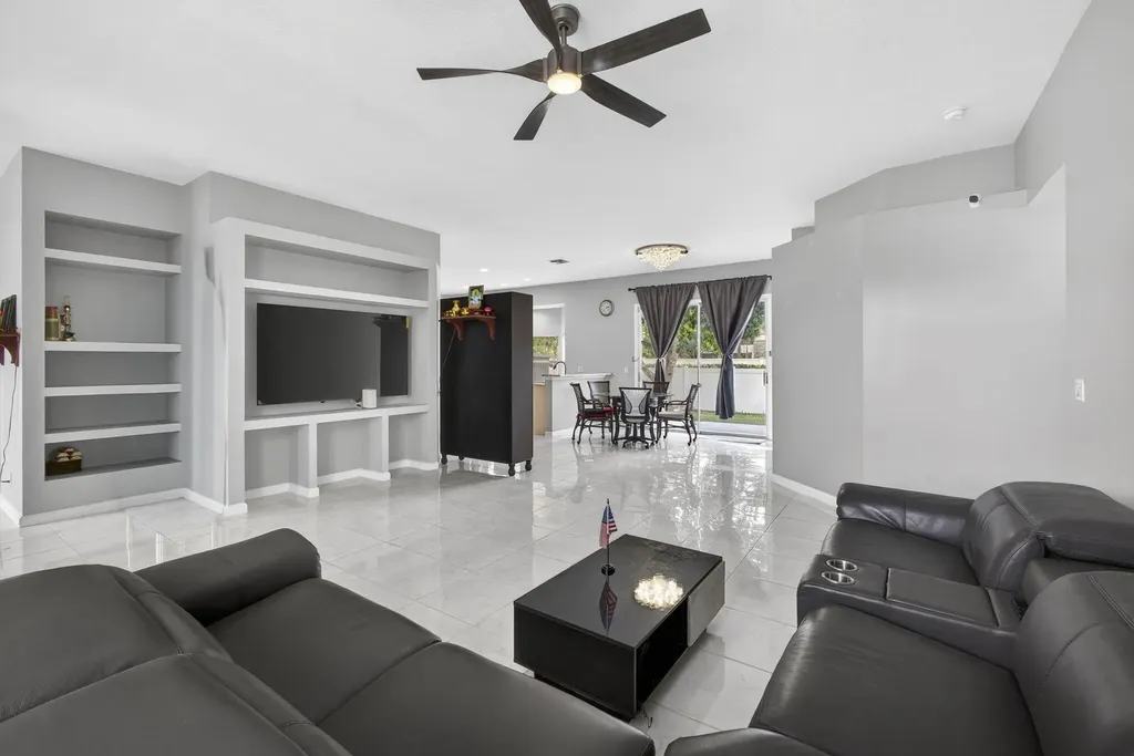 102 Brook Woode Court Royal Palm Beach FL 33411