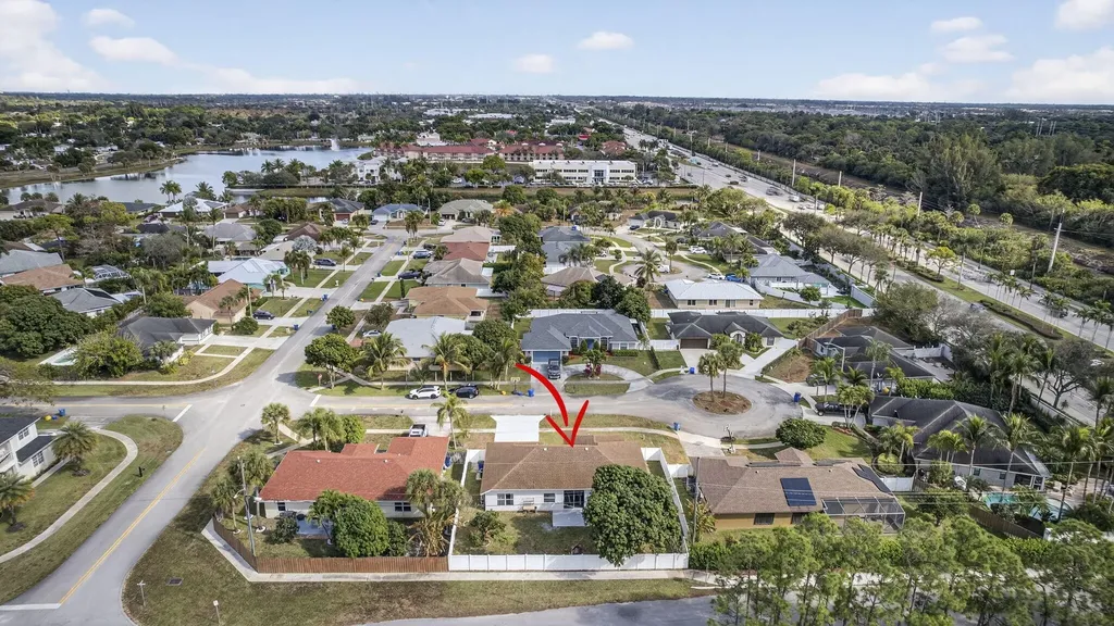 102 Brook Woode Court Royal Palm Beach FL 33411