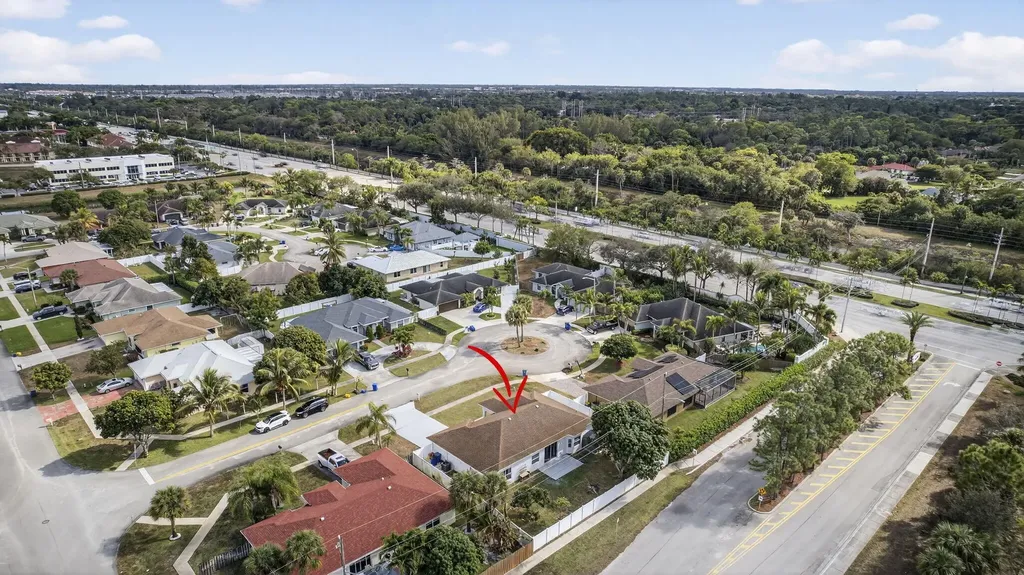 102 Brook Woode Court Royal Palm Beach FL 33411
