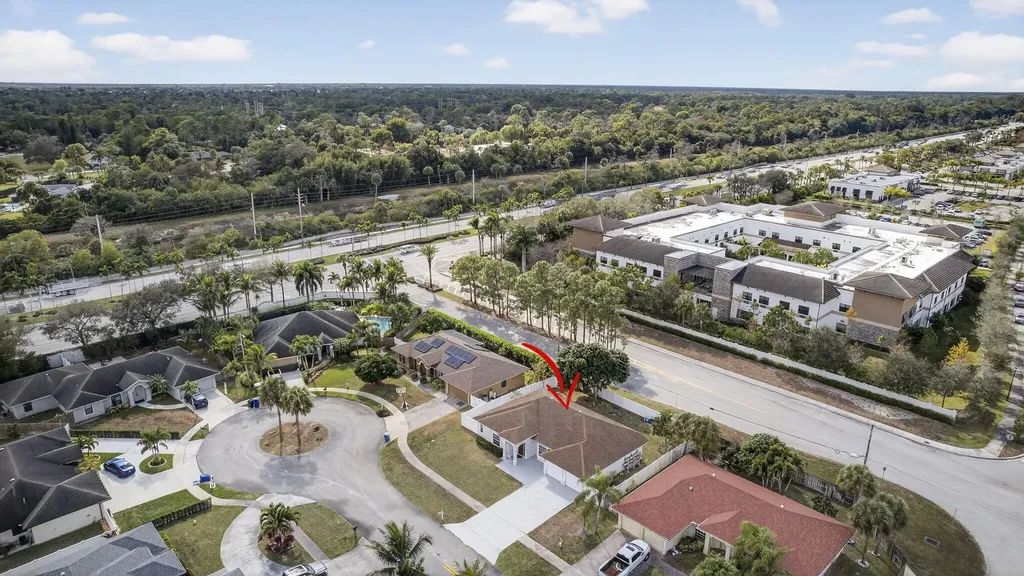 102 Brook Woode Court Royal Palm Beach FL 33411