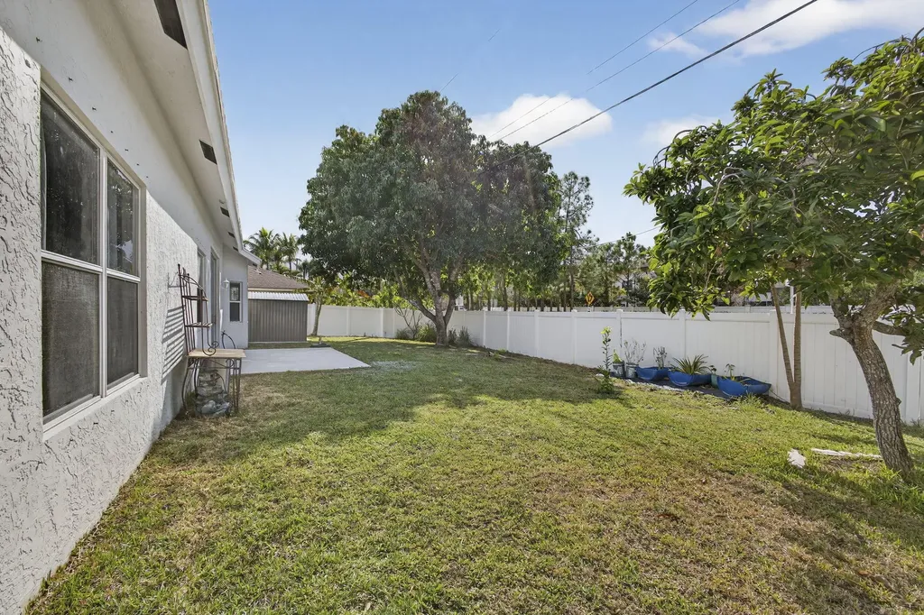 102 Brook Woode Court Royal Palm Beach FL 33411
