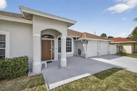 102 Brook Woode Court Royal Palm Beach FL 33411
