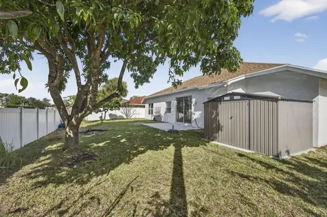 102 Brook Woode Court Royal Palm Beach FL 33411