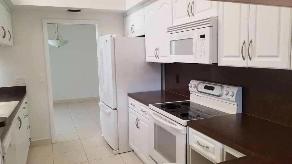 14060 Greentree Drive Wellington FL 33414