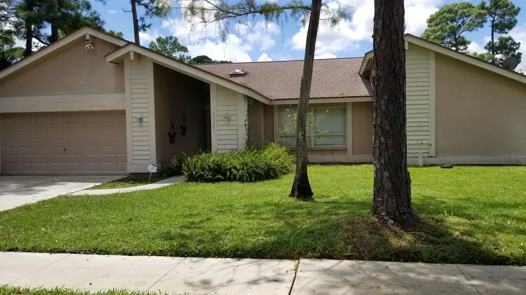 14060 Greentree Drive Wellington FL 33414