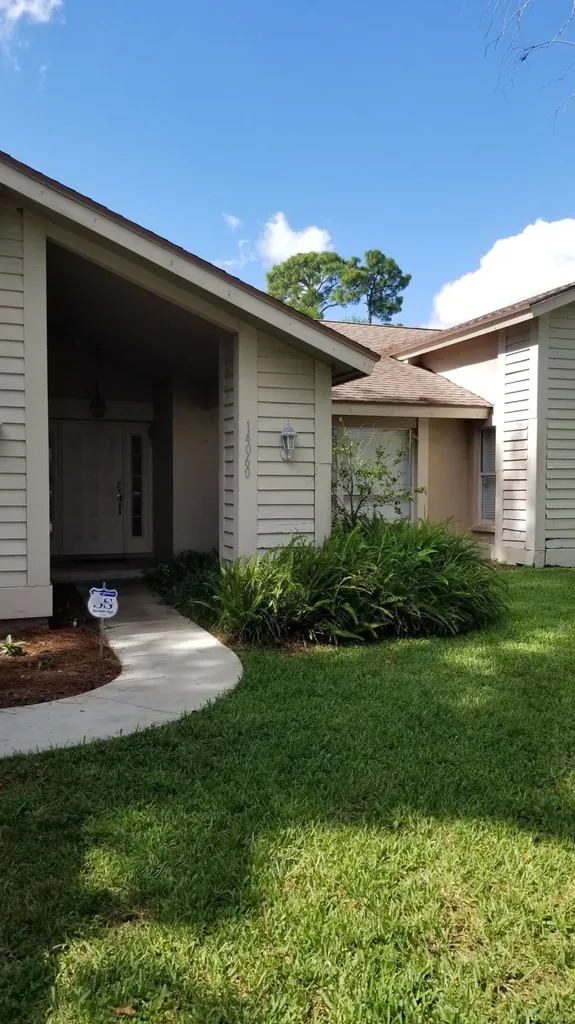 14060 Greentree Drive Wellington FL 33414
