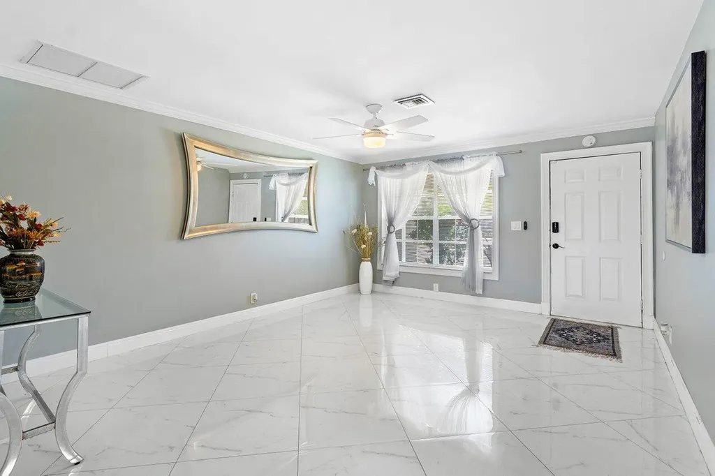 1837 16th Avenue N Lake Worth Beach FL 33460