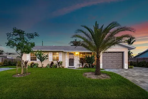 1837 16th Avenue N Lake Worth Beach FL 33460