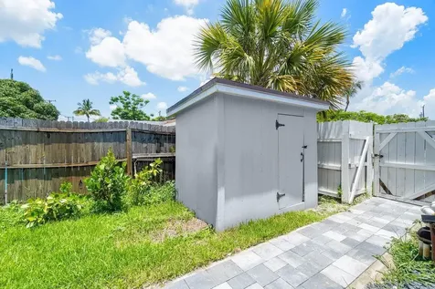 1837 16th Avenue N Lake Worth Beach FL 33460