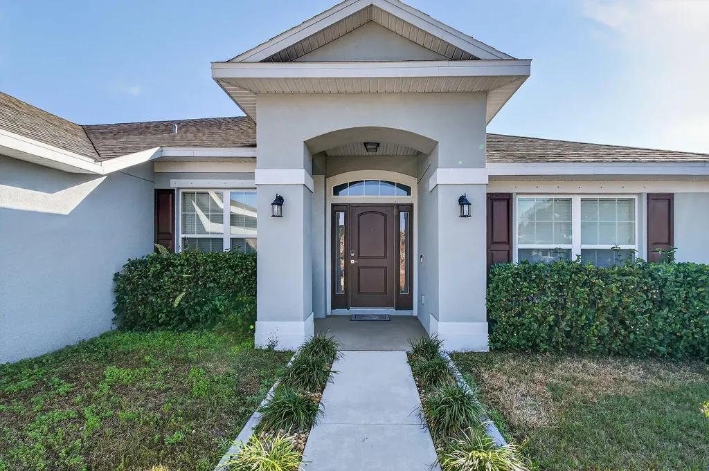 294 SW Statler Avenue Port St Lucie FL 34984