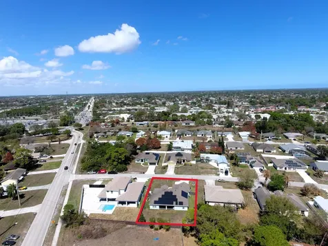 294 SW Statler Avenue Port St Lucie FL 34984