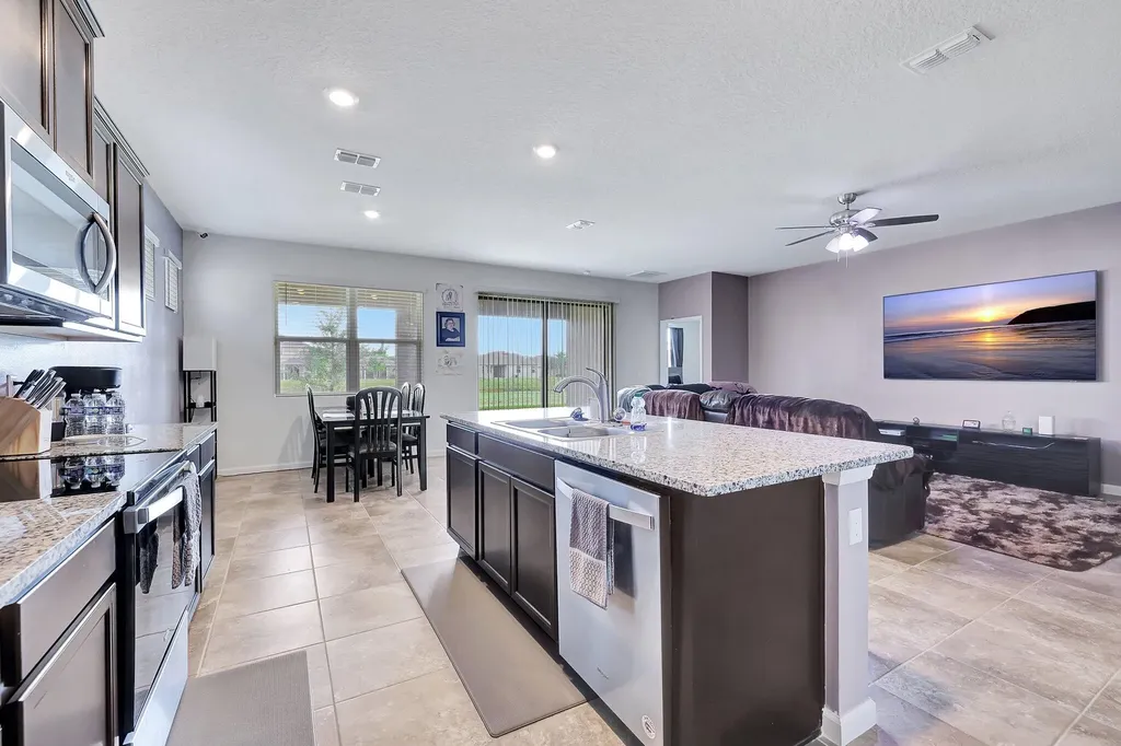 6343 NW Regent Street Port St Lucie FL 34983