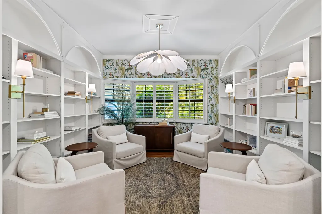 504 NE 8th Avenue Delray Beach FL 33483