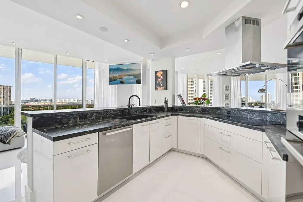 4100 Island Boulevard Aventura FL 33160