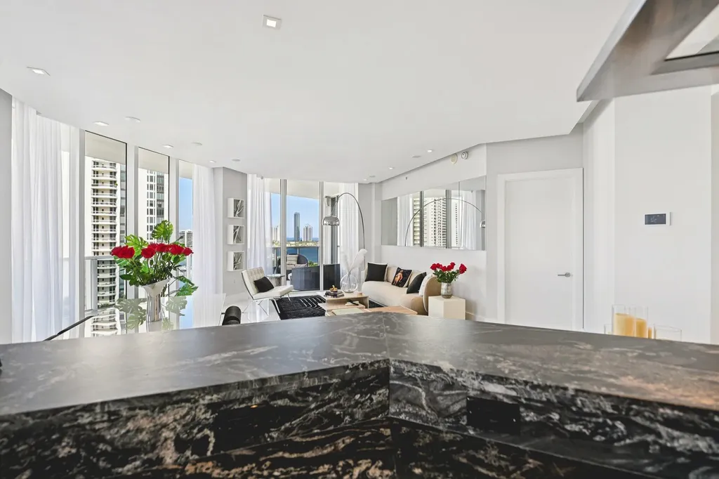 4100 Island Boulevard Aventura FL 33160