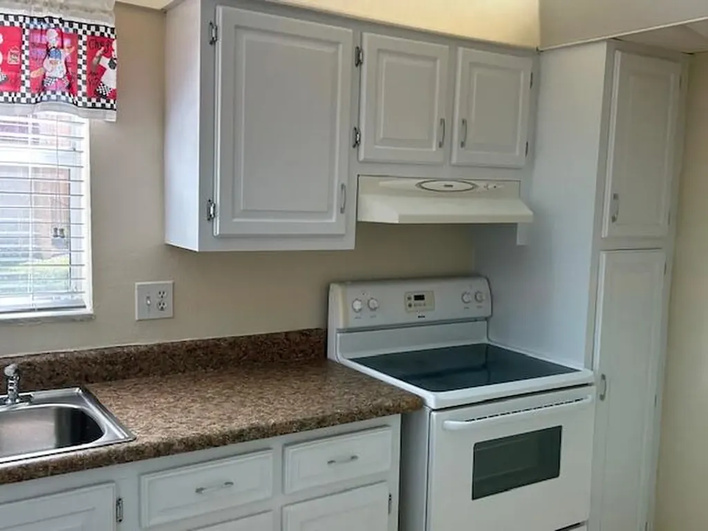 145 Lake Evelyn Drive West Palm Beach FL 33411