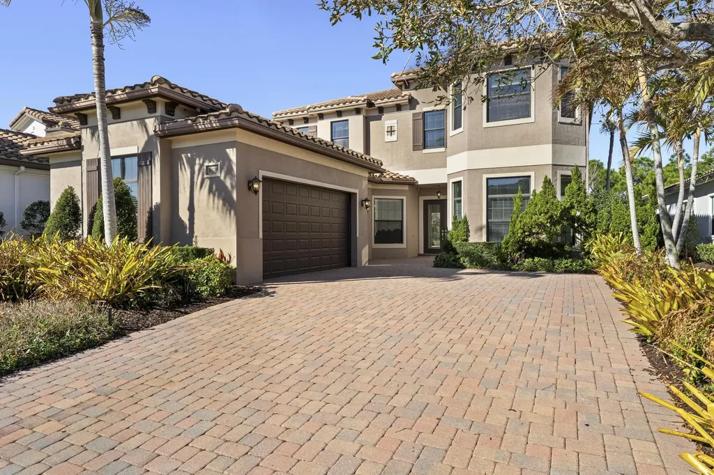259 SE Calmo Circle Port St Lucie FL 34984