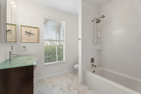 6145 NW Helmsdale Way Port St Lucie FL 34983