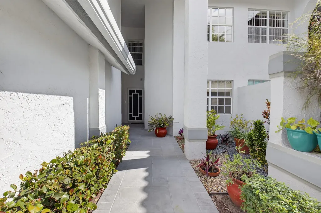 11586 Briarwood Circle Boynton Beach FL 33437