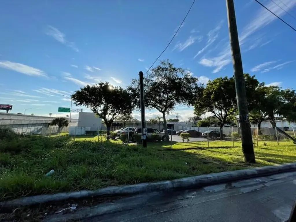 1815 10th Avenue N Lake Worth Beach FL 33461