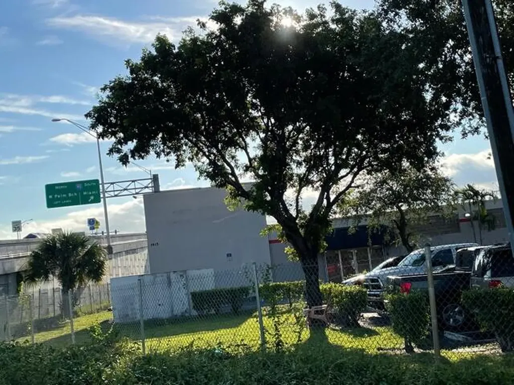1815 10th Avenue N Lake Worth Beach FL 33461